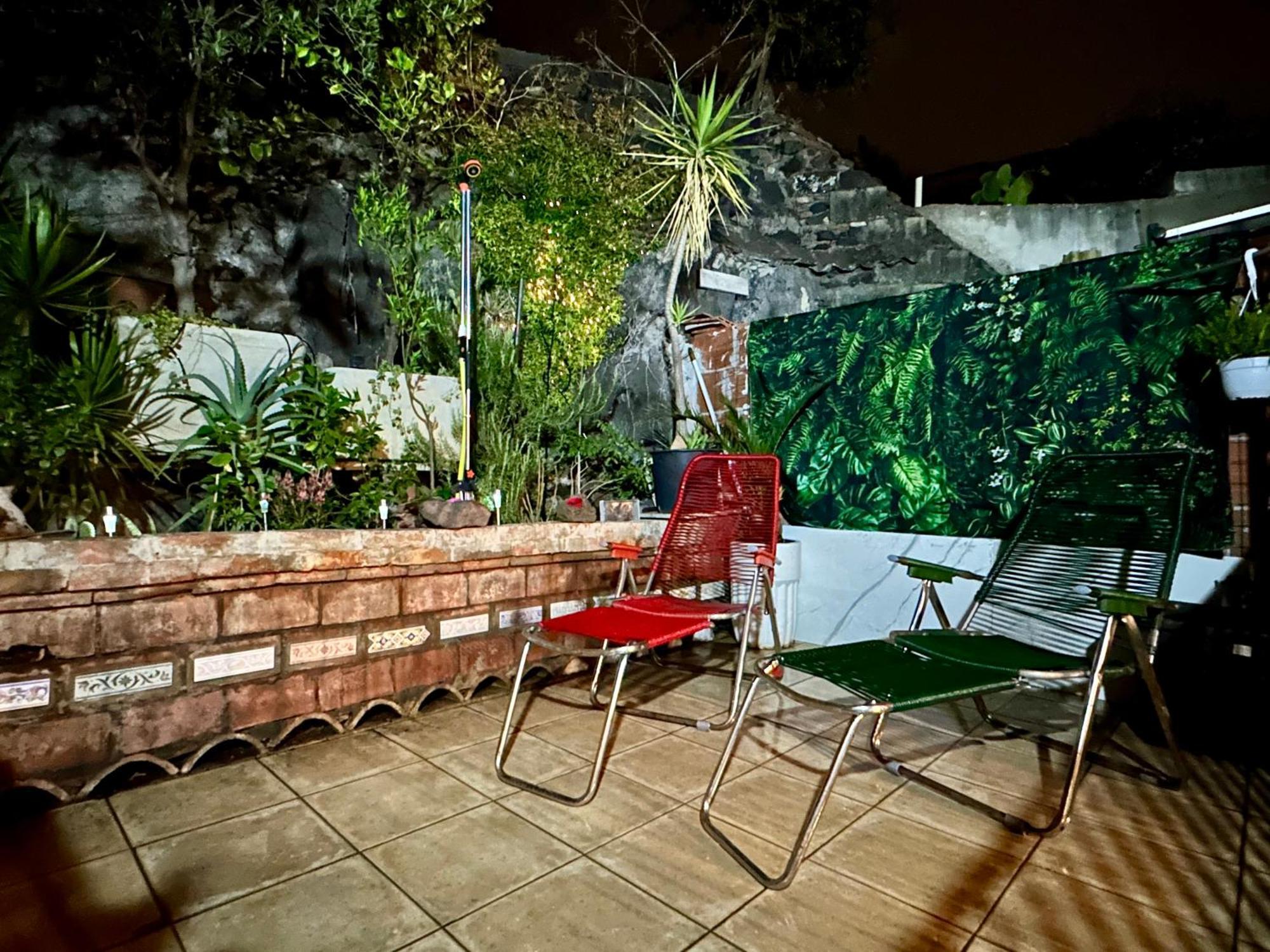 Casa Vulcano Aeroporto di Catania Fontana Rossa Esterno foto